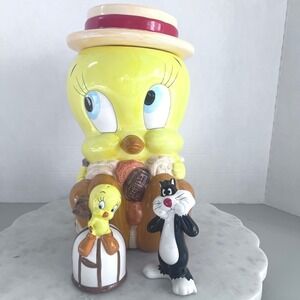 Vintage Warner Bros 93 Looney Tunes Cookie Jar and Shakers Tweety Bird Sylvester